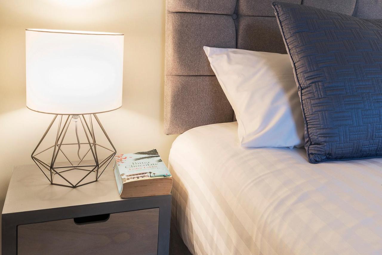 บลู ดอร์ อพาร์ตเมนต์ Apartment นิวคาสเซิล ภายนอก รูปภาพ